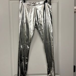 Woman’s small metallic leggings